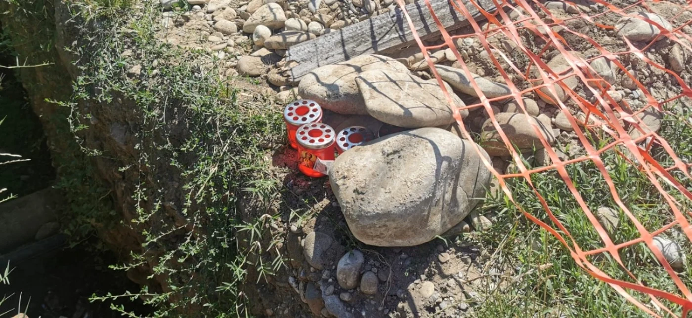 Şanţul în care a murit un bărbat din comuna prahoveană Floreşti nu ar fi fost semnalizat corespunzător FOTO Diana Frîncu