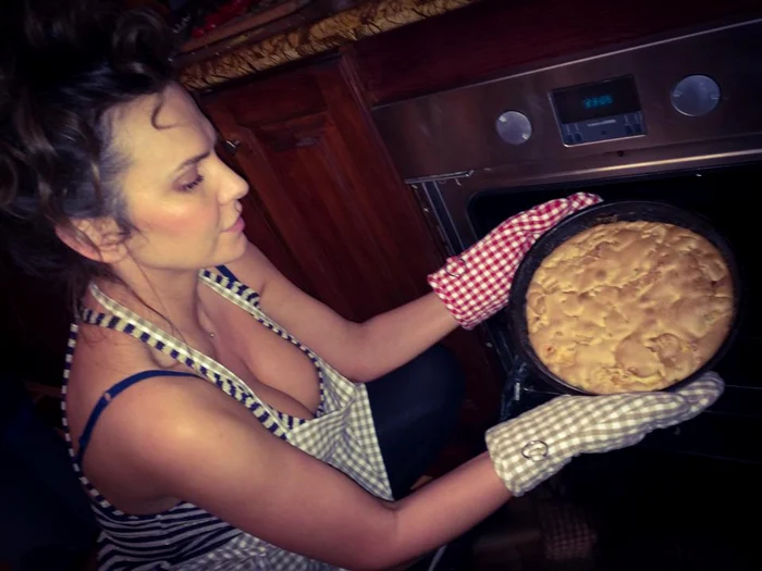 Anna Lesko se descurcă de minune şi la cratiţă