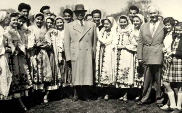 Petru Groza. Wikipedia