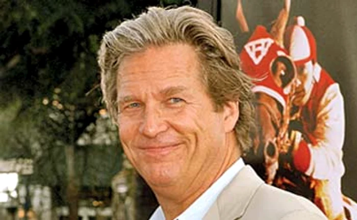 2003. Actorul, pe vremea  când avea mai multă  grijă de imaginea sa