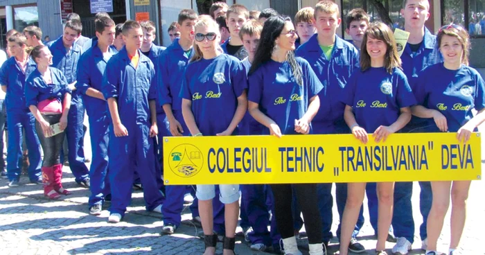 Elevii Colegiului Tehnic „Transilvania”