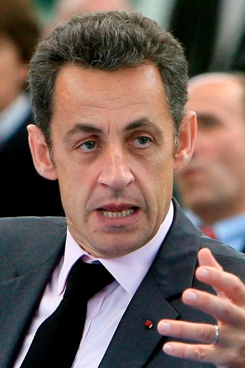 
    Nicolas Sarkozy câştigă 100.000 de euro pe oră (foto: Reuters)  