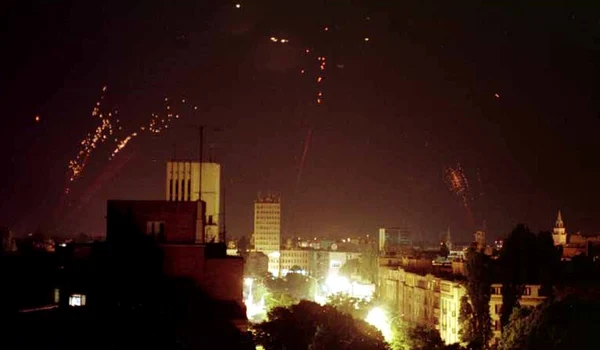 Calendar 24 martie: 1999   NATO a început bombardarea Iugoslaviei, fără acordul consiliului ONU jpeg