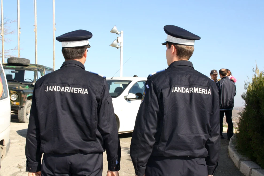 Jandarmii l-au depistat pe tânărul care era căutat de autoritățile unei alte țări