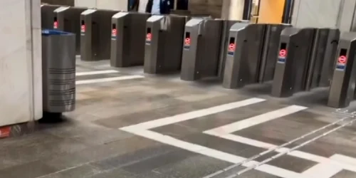 agent de paza lovit png