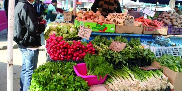 Comercianţii au scăzut preţurile