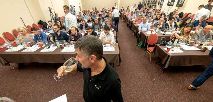 Luiz Alberto, fondatorul #winelover - cea mai mare comunitate a băutorilor de vin din lume, este la Timişoara FOTO Cristian Tzecu