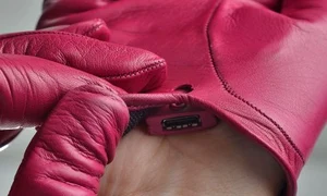 Mănuşile telefon (FOTO REX) jpeg