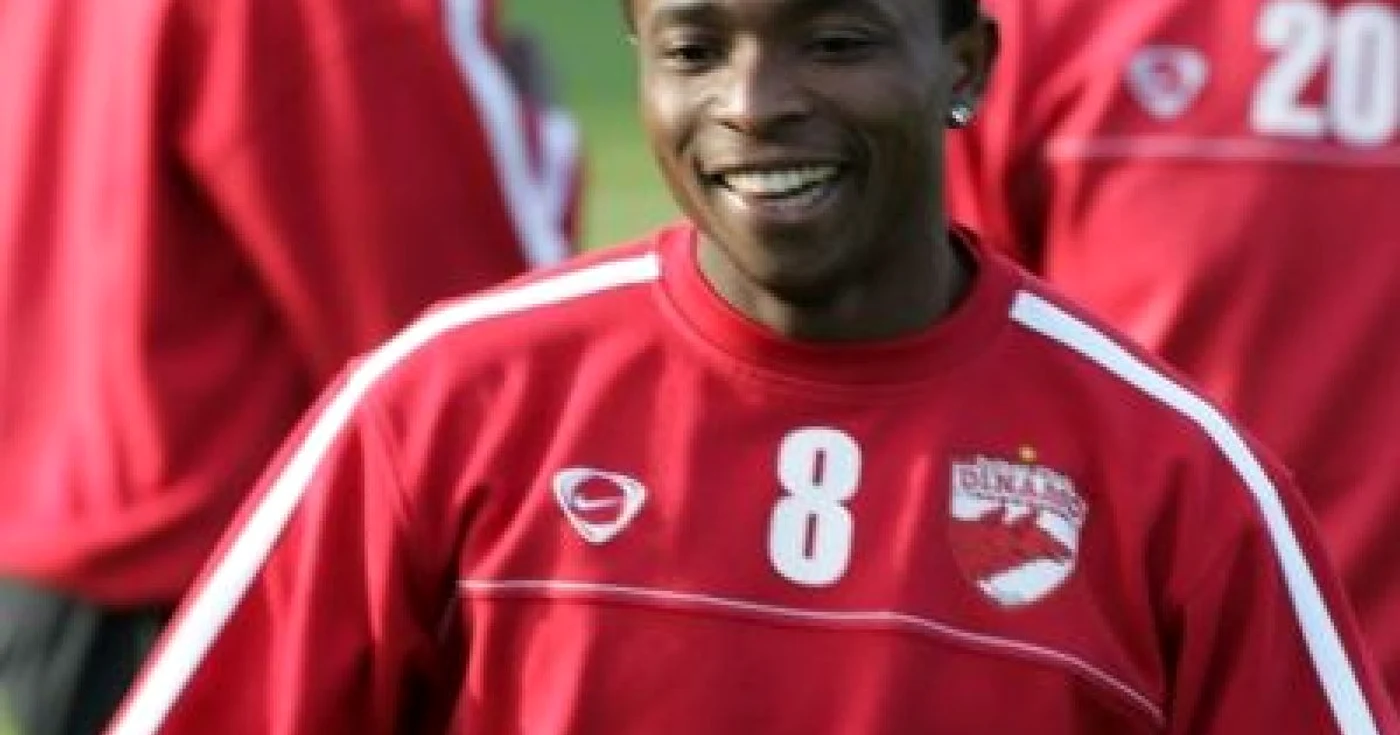 Dino Eze