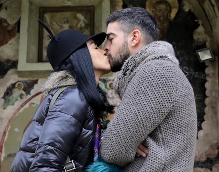 
    Adelina și Speak s-au cunoscut în platoul emisiunii pe care bruneta o prezentafoto: arhiva personală  