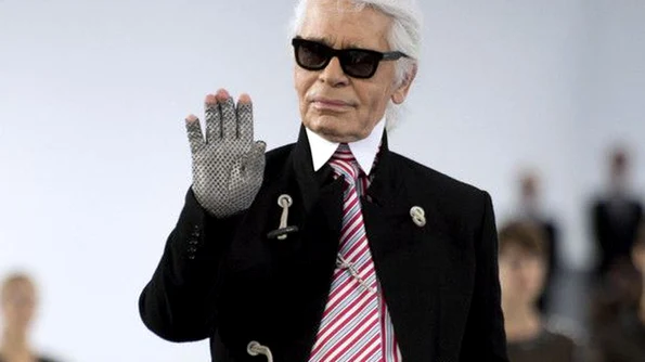 A murit  celebrul designer Karl Lagerfeld  Directorul creativ Chanel avea 85 de ani jpeg