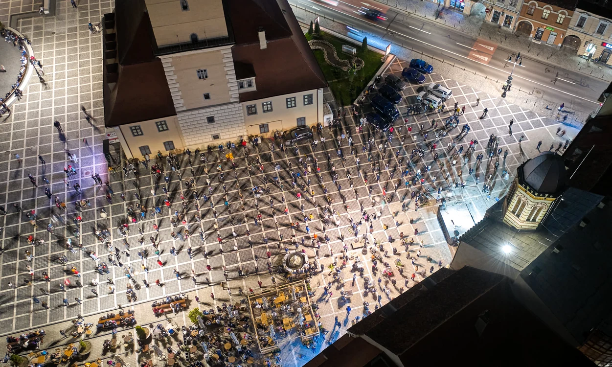 
    Brașov, Piața Sfatuluifoto: Facebook  