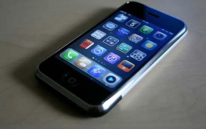 Primul iPhone, cunoscut şi ca „iPhone 2G“, a fost lansat în 2007. FOTO William Hook/Flickr