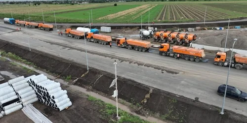 constructie autostrada FOTO FB Romeo Daniel Lungu jpg
