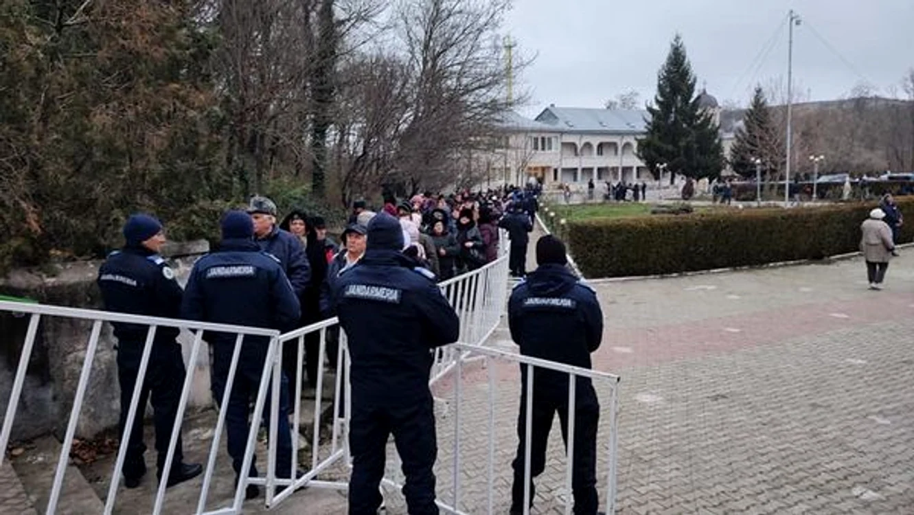Jandarmii asigură ordinea la pelerinaj FOTO: gruparea Mobilă Jandarmi Constanța