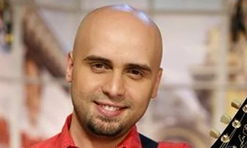 Laur din trupa Zero, de la «Happy Hour» (Foto: Pro TV) jpeg