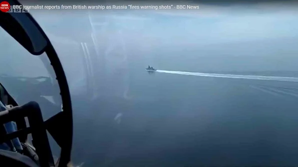 VIDEO // Ce s a întâmplat în Marea Neagră? BBC și Rusia au publicat înregistrări cu interceptarea distrugătorului HMS Defender Peste 20 de avioane rusești au survolat nava britanică jpeg