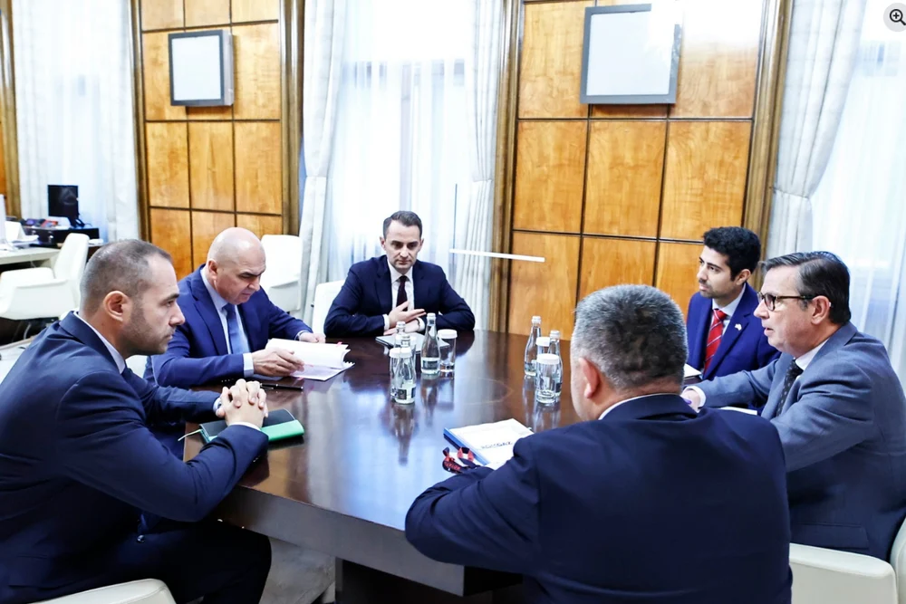 Prim-ministrul Ilie Bolojan l-a primit la Palatul Victoria pe Ambasadorul Regatului Spaniei în România