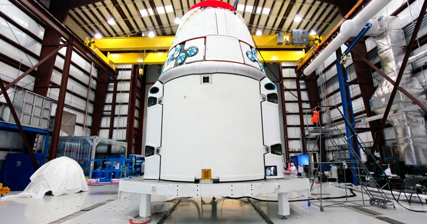 Capsula Falcon poartă în interiorul ei provizii şi experimente ştiinţifice FOTO Reuters