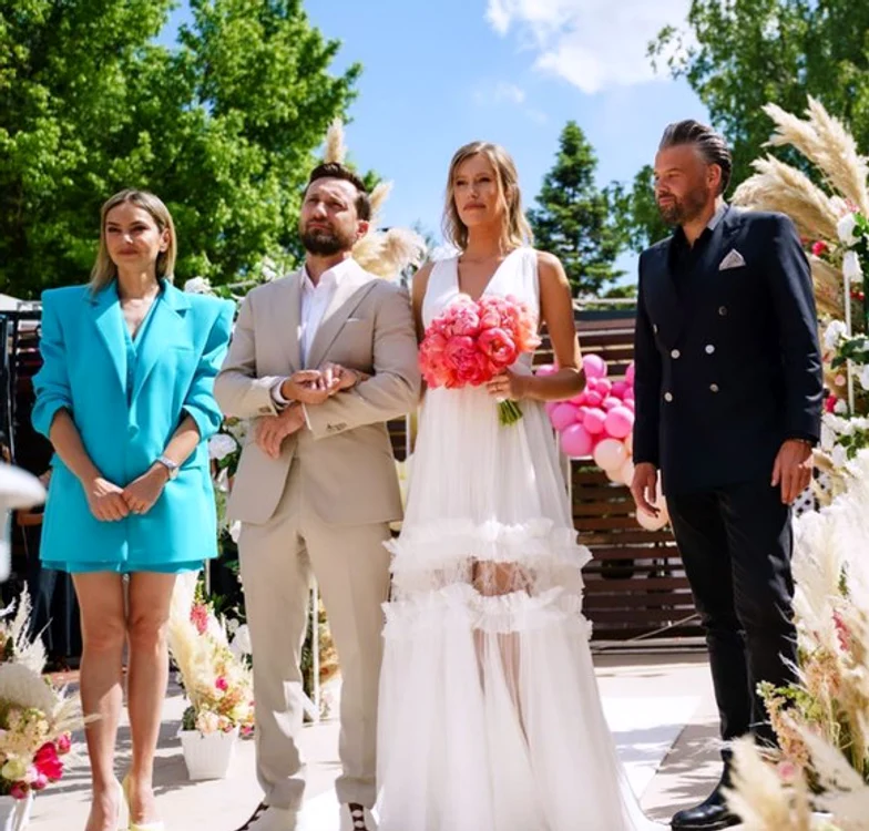 
    Dani Oțil și Mihaela Rădulescu, pe vremea când erau împreunăfoto: Click!  