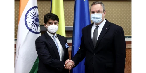 Nicolae Ciucă si ministrul Aviatiei Civile din India FOTO Gov.ro