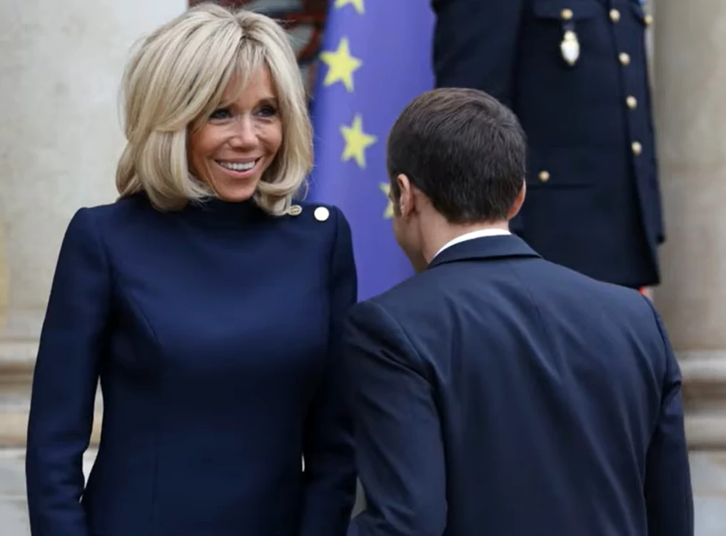 Instanța din Franța a respins procesul deschis de Brigitte Macron după ce a fost numită transsexual