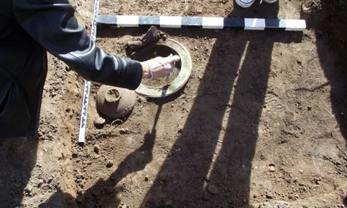 Tezaur de pe vremea lui Mihai Viteazul, descoperit în Târgovişte în urma unor săpături arheologice jpeg