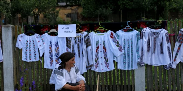 iile de cezieni - sursa facebook muzeul judetean olt - foto claudia balas