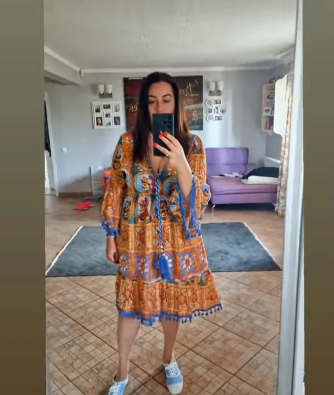 Oanei Roman i-au rămas largi rochiile de vară Sursa: Instagram 