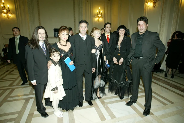 
    Frankfurt (stânga), alături de colegiii din Vacanța Marefoto: Click!  