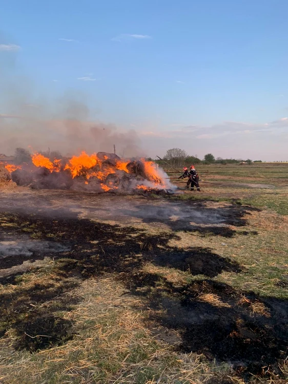 incendiu prahova foto isu