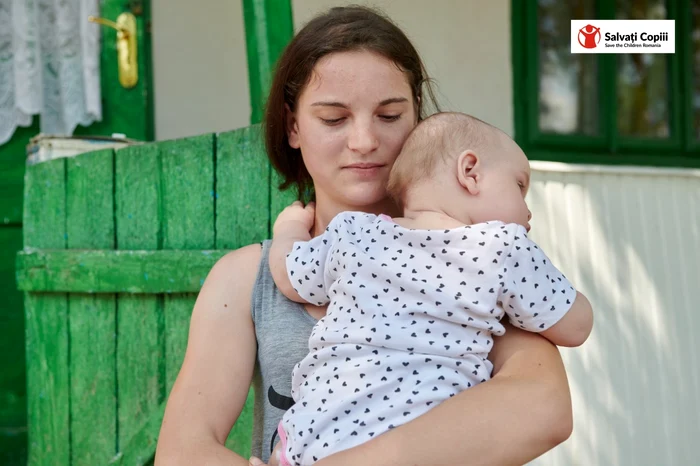 85% dintre mamele și gravidele minore nu mai merg la școală 