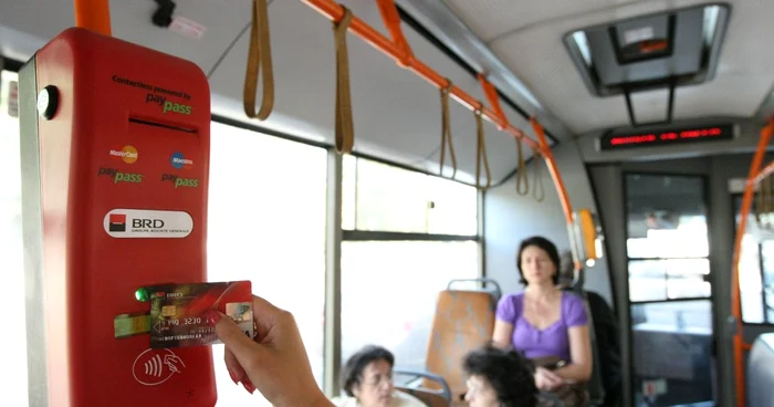 Călătorii, mai puţini decât în restul anului, vor aştepta ceva mai mult în staţii