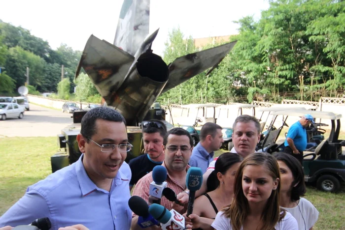 Victor Ponta a relatat experienţa prin care a trecut în tabăra NATO. FOTO: Daniel Guţă. ADEVĂRUL