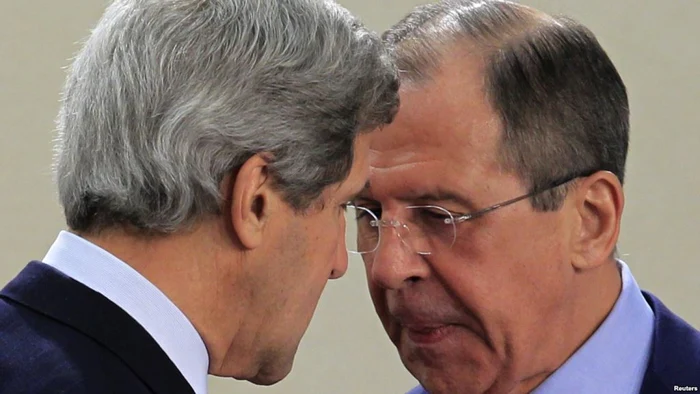 John Kerry, secretarul de stat american, discuţii aprinse privind dezarmarea chimică a Siriei, la Geneva, cu şeful diplomaţiei ruse, Serghei Lavrov FOTO Reuters