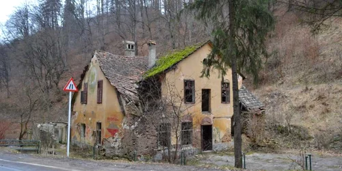 Hanul de la Pietrele lui Solomon este la un pas de prăbuşire