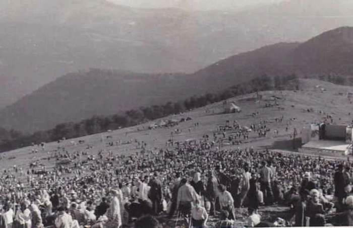 Târgul de fete de pe Muntele Găina a atras în istorie zeci de mii de oameni