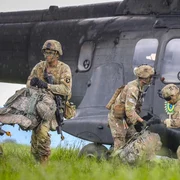 trupe sua la kogalniceanu foto 101st airborne division jpg