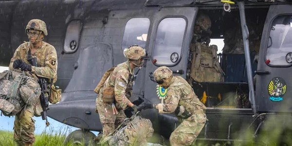 trupe sua la kogalniceanu foto 101st airborne division jpg