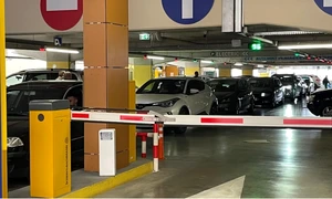 Haos în parcările din Oradea, după o eroare administrativă. Șoferii au rămas blocați zeci de minute FOTO ebihoreanul.ro