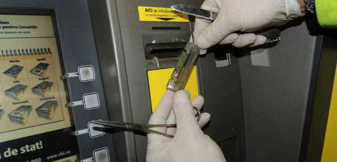 La bancomant puteţi fi jefuit fără să vă daţi seama FOTO Adevărul