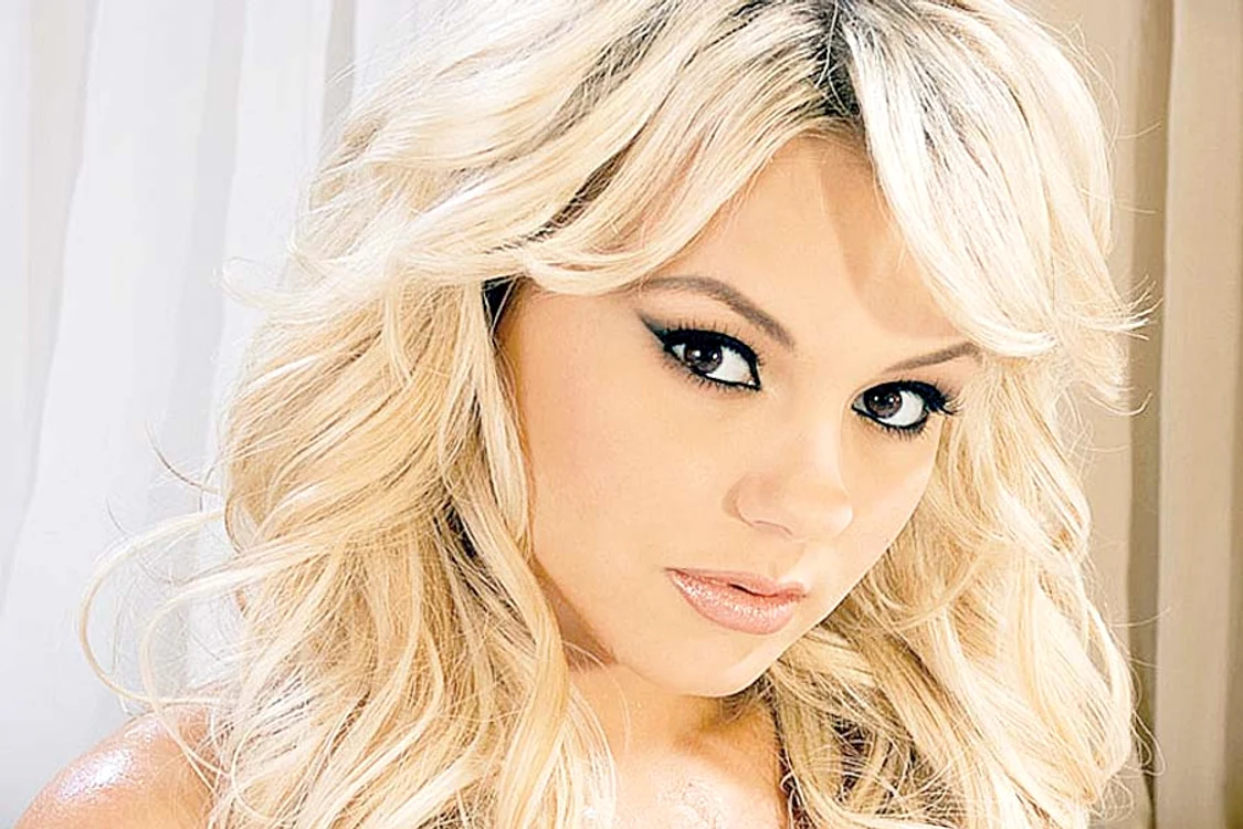 Capri Anderson are la activ peste 50 de filme pentru adulţi