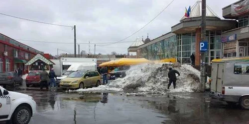 Zapda topita cu dusuri calde la Galati