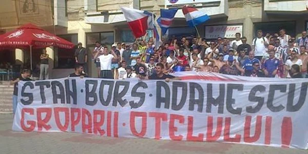 Imagine de la protestul suporterilor. Sursa