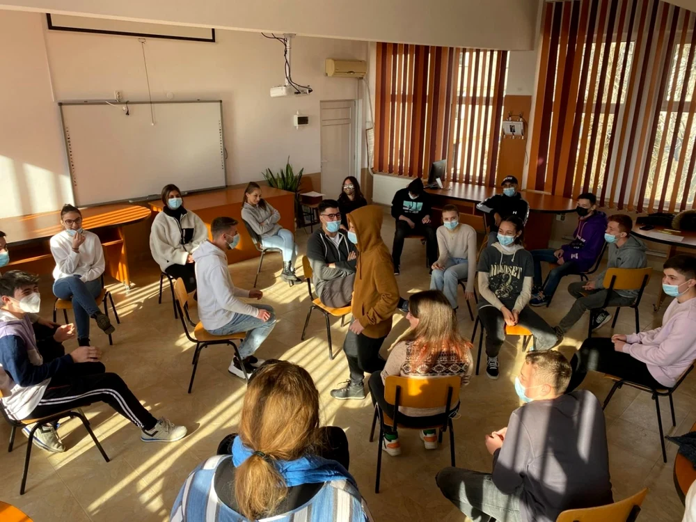 Ateliere de educaţie non-formală la Olteniţa FOTO Facebook/Liceul Nicole Bălcescu