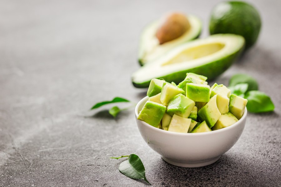 Cum știi că ai cumpărat un avocado copt. Trucul pentru un fruct bun de mâncat, testul codiței