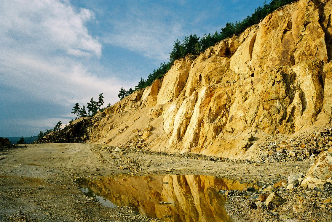 Mine de aur la noi şi în lume jpeg