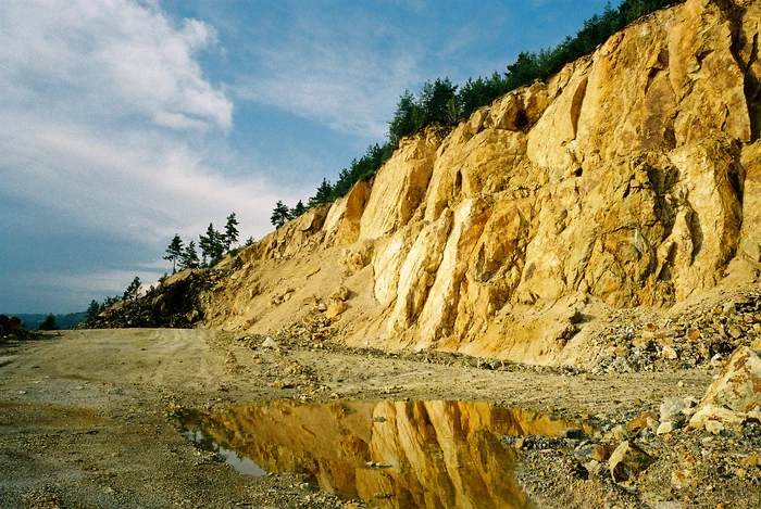 Mine de aur la noi şi în lume jpeg