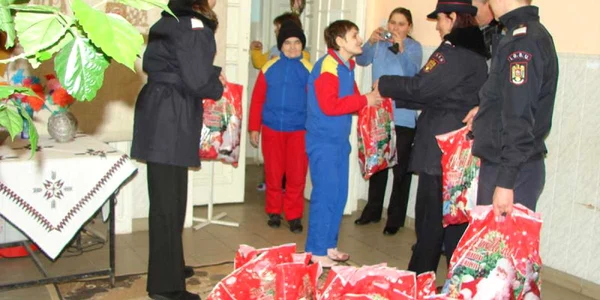Pompierii au sărit în ajutorul bătrânilor de la Centrul din Mălăești