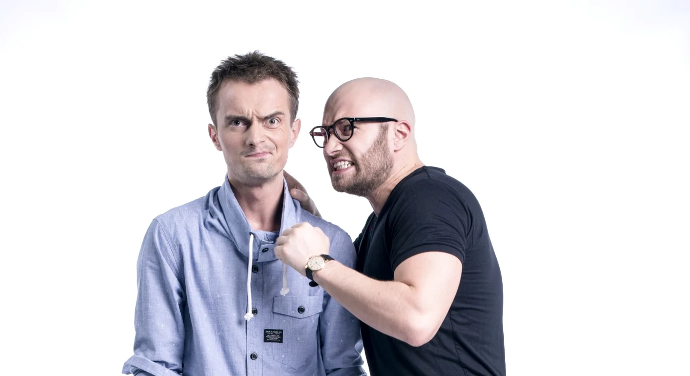 Mihai Bnedeac şi Mikey Hash s-au contrat pe Facebook FOTO Antena 1